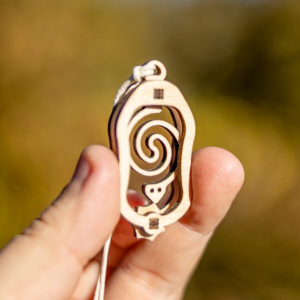 Ripats Lõgismadu Ripats, lõgismadu, käes, madu, puidust