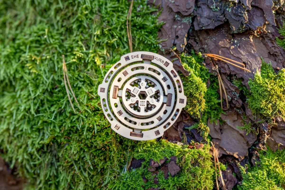 Puidust Vurr, fidget spinner, metsas, sambla peal - käsitöö, ATH ADHD ärevuse ja stressi leevendamiseks