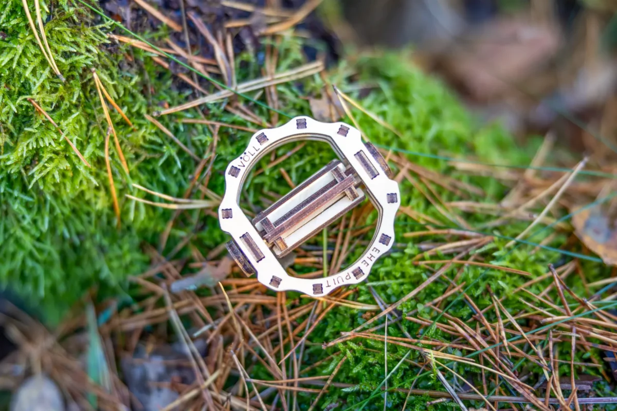 Puidust Völl, fidget spinner, metsas, sambla peal - käsitöö, ATH ADHD ärevuse ja stressi leevendamiseks